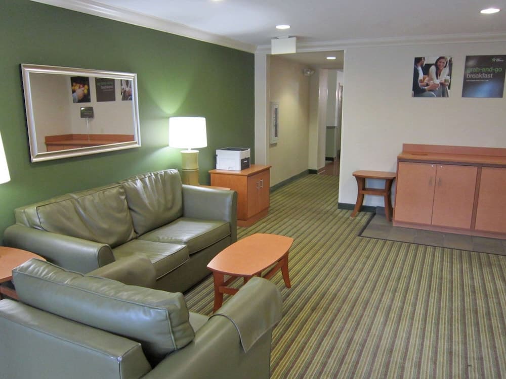 Extended Stay America Suites Ft Lauderdale Cyp Crk NW 6th Wy — 2