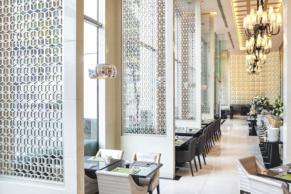 Mandarin Hotel Managed by Centre Point — 15