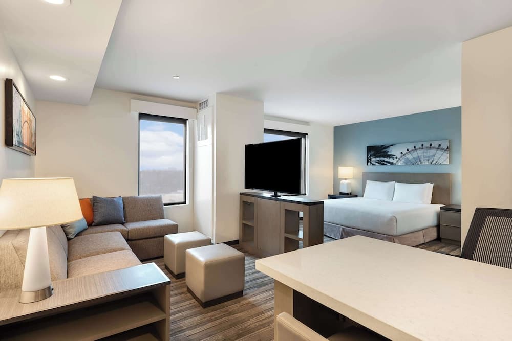 Hyatt House Orlando International Drive — 18