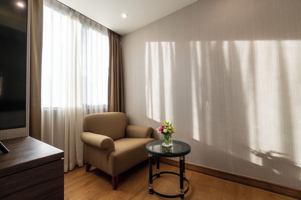 Rembrandt Residences Bangkok — 8