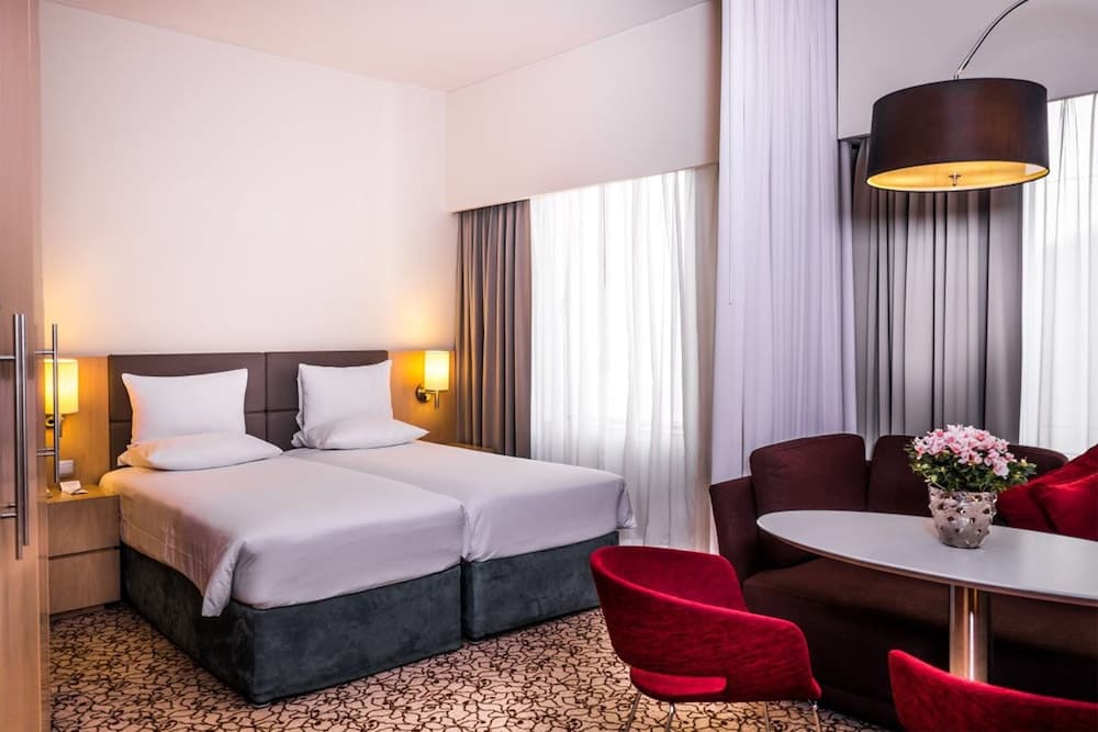 Novotel Suites Mall Avenue Dubai — 4