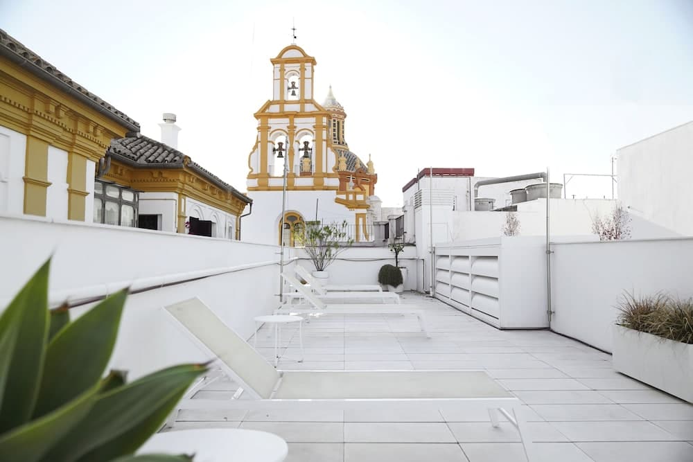 en un | Apartamentos Jondo — 1