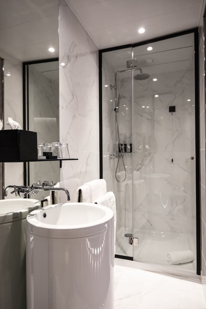 Maxime Hotel — 26