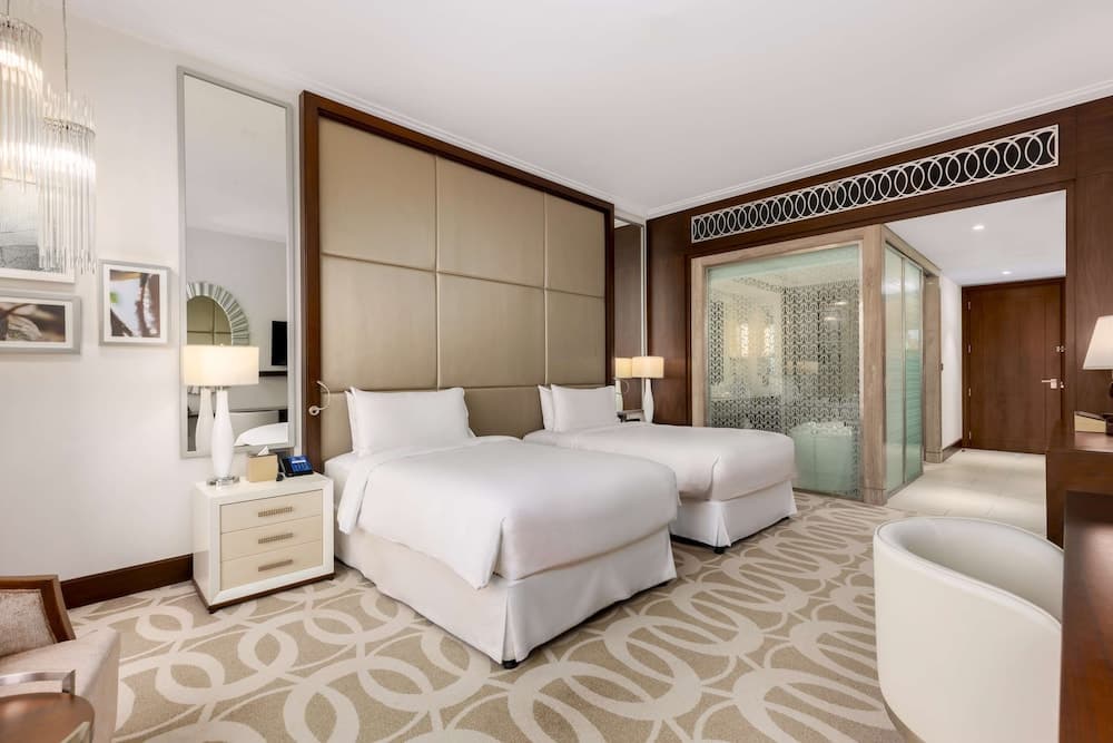 Hilton Dubai Al Habtoor City — 28