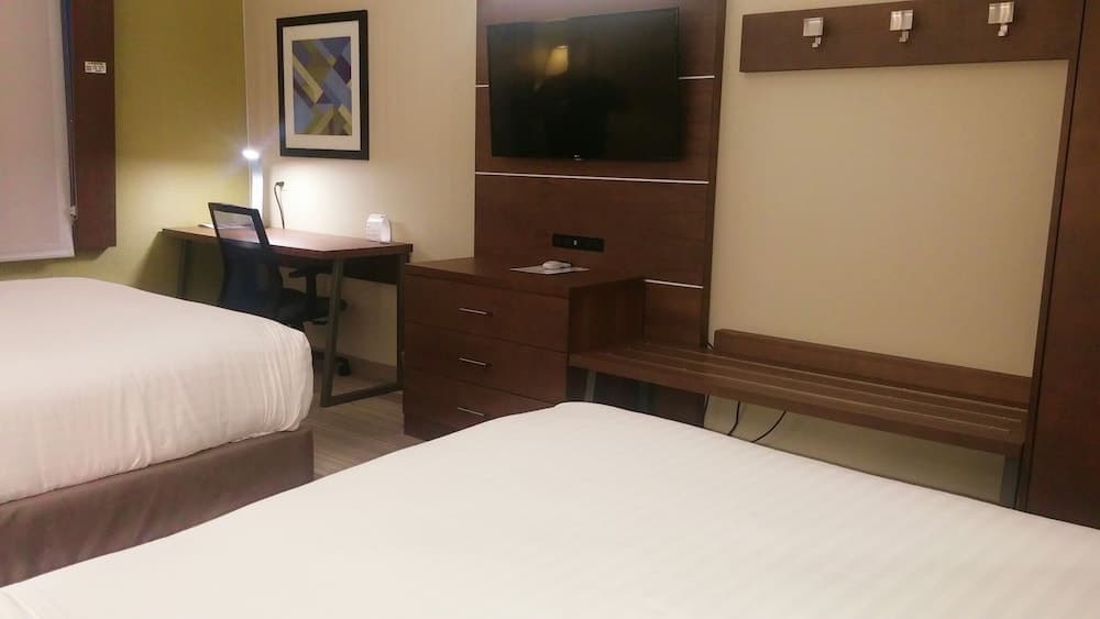 Holiday Inn Express & Suites Miami, ein IHG Hotel — 14