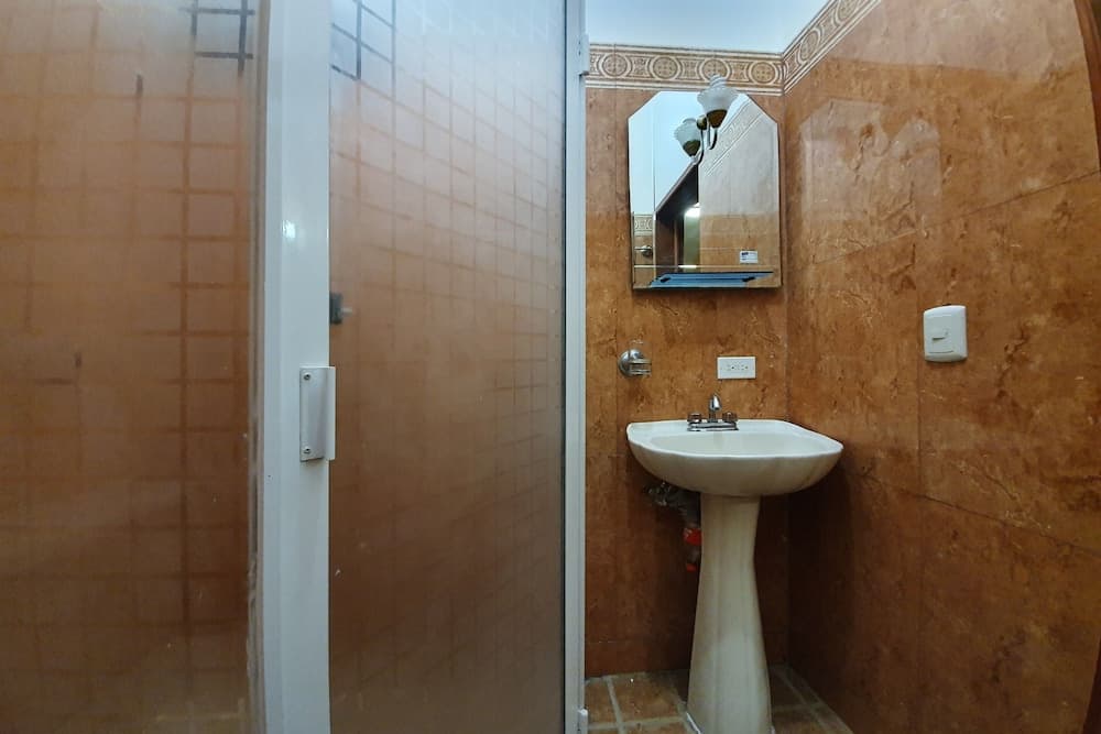 Hotel Colonos By Rotamundos — 24