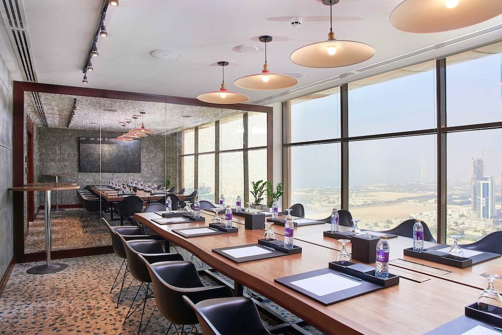 Mercure Dubai Barsha Heights Hotel Suites And Apartments — 30