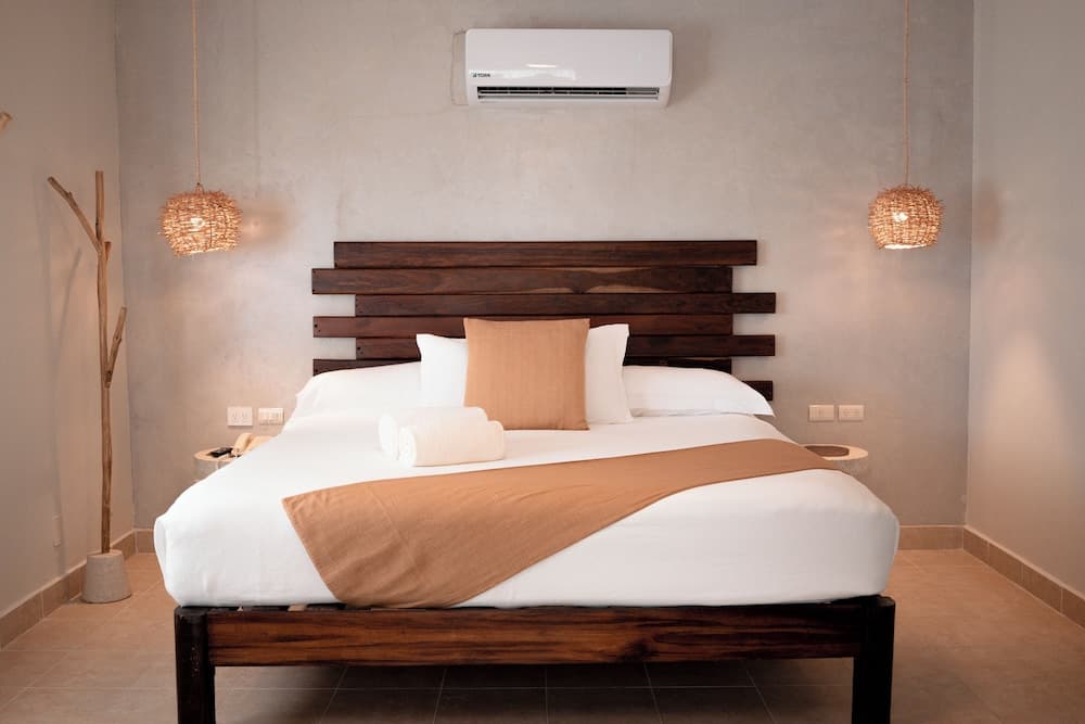 Petit Lafitte Hotel — 13