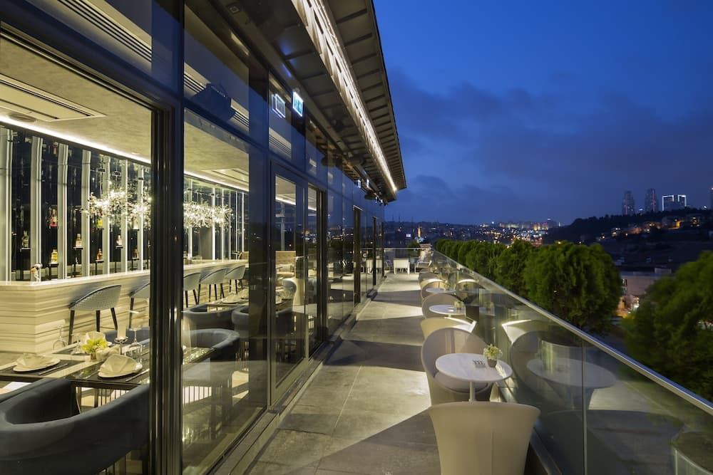 DoubleTree by Hilton Hotel Estambul - Piyalepasa — 27