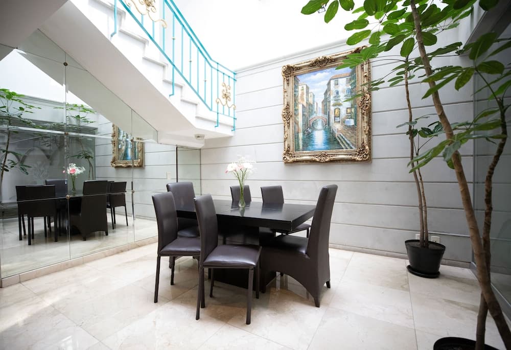 Residence L'heritage Aristóteles 225 by Bluebay — 6