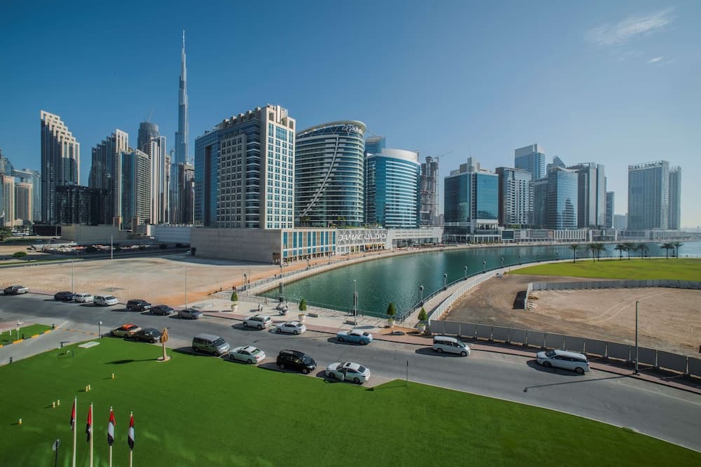 Radisson Blu Hotel Dubai Waterfront — 10