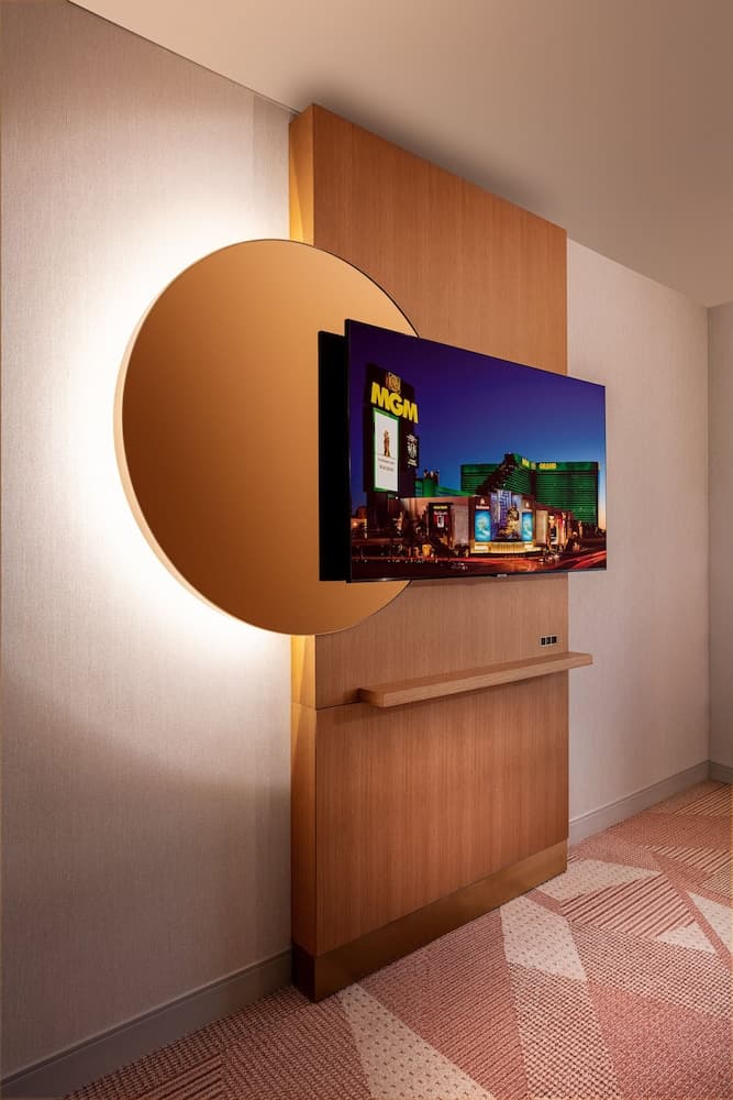 MGM Grand Hotel & Casino — 24
