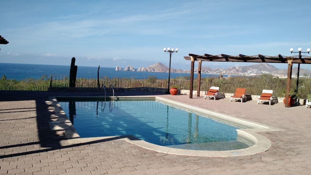 Sunrock Hotel and Suites — 25