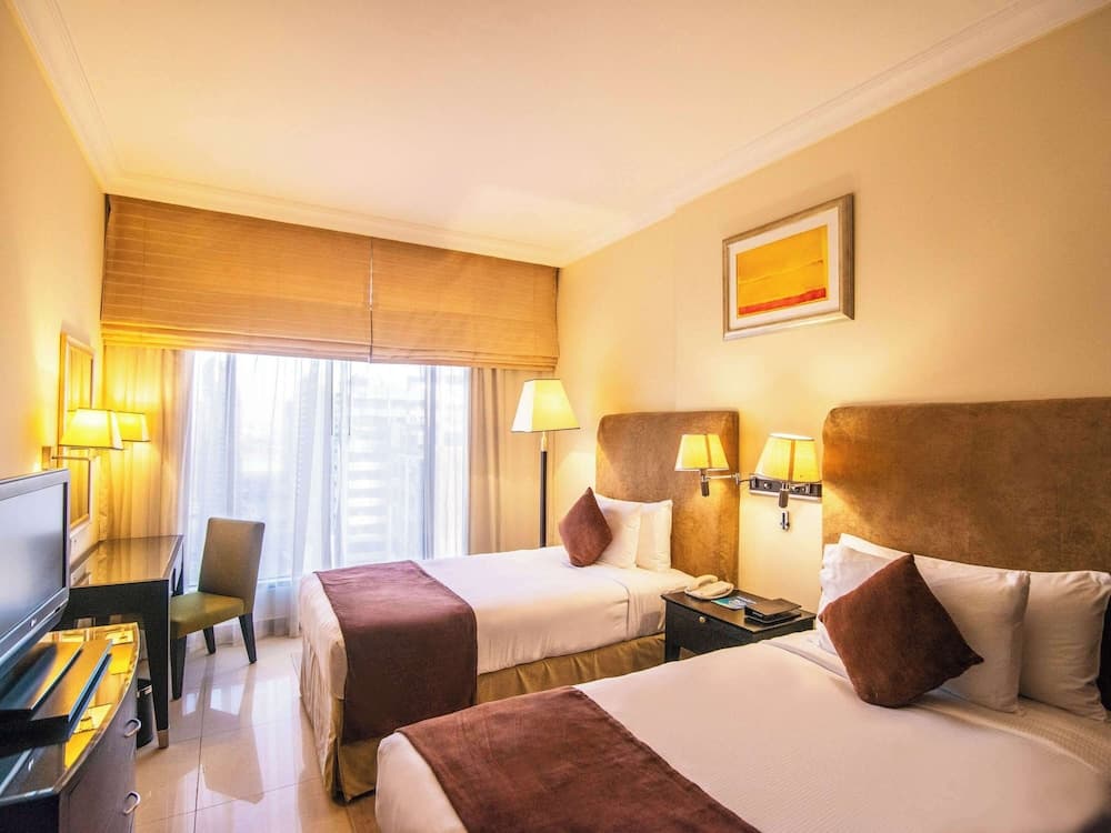 Mercure Dubai Barsha Heights Hotel Suites und Apartments — 28