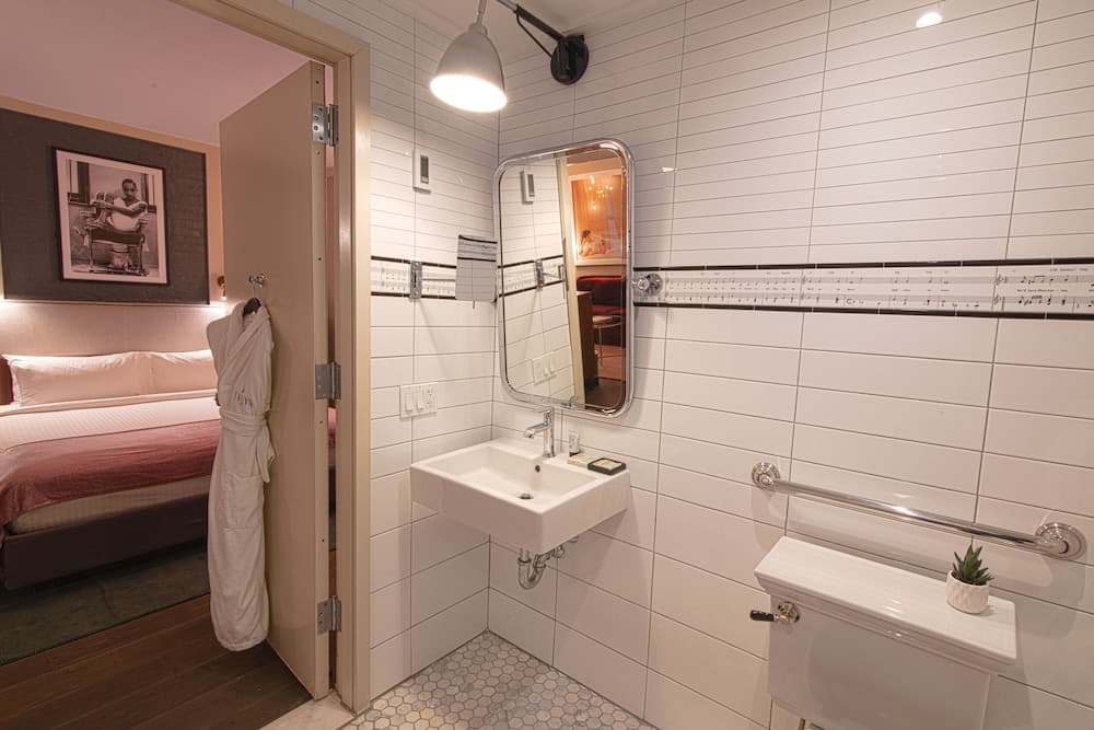 The Evelyn Hotel — 19