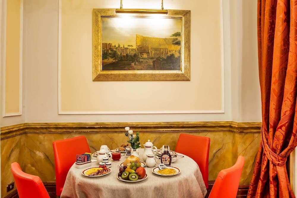 Albergo Del Senato — 16