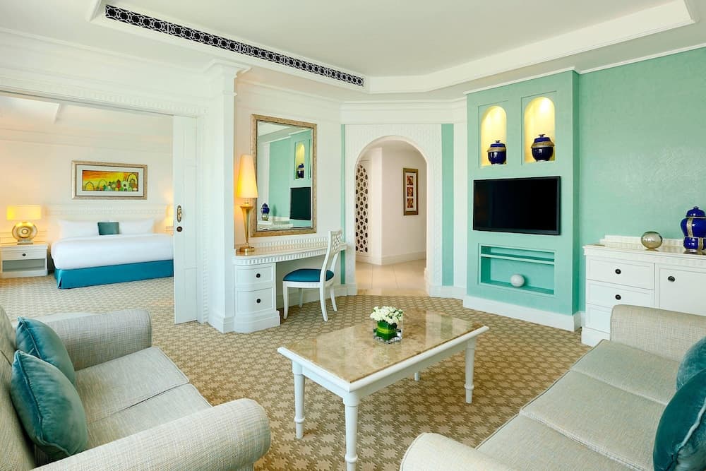 Al Habtoor Grand Resort, Autograph Collection® — 13