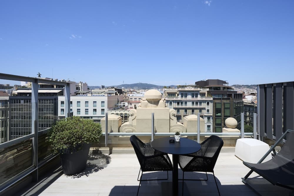 Catalonia Passeig de Gràcia — 6