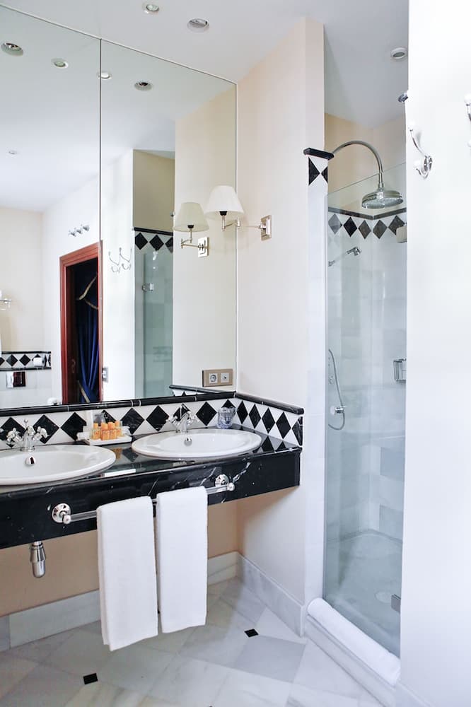 Hotel Ateneo Sevilla — 7