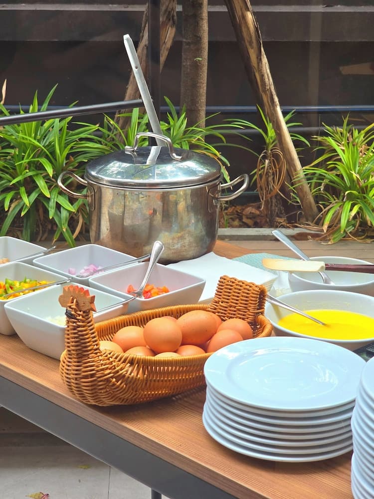 Oakwood Studios Sukhumvit Bangkok — 14