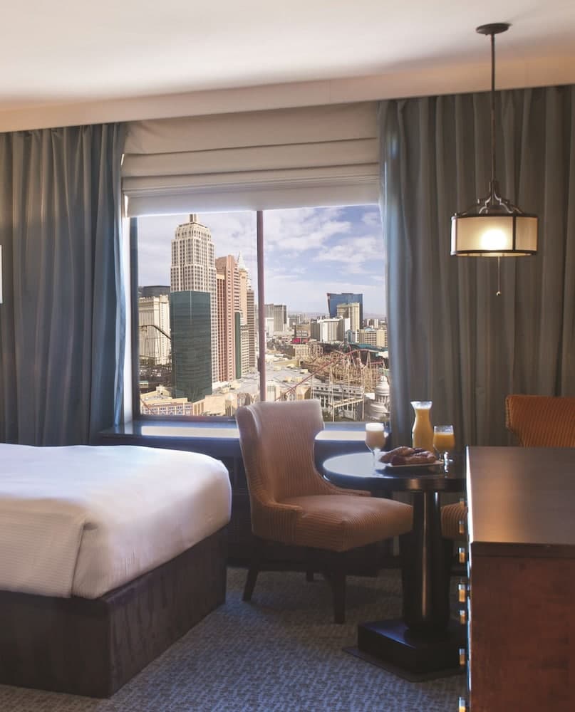 Excalibur Hotel & Casino — 10