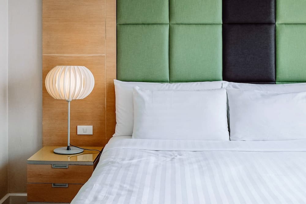 Urbana Langsuan Hotel — 13