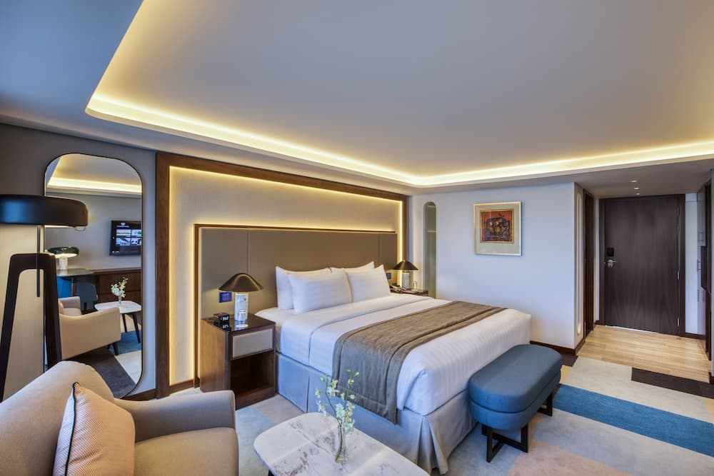 Hotel Queen Elizabeth 2 by Accor — 16