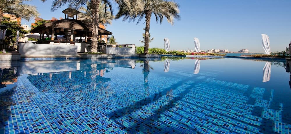 Mövenpick Hotel Jumeirah Lakes Towers — 30