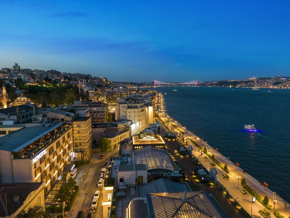 Novotel Istanbul Bosforo — 1
