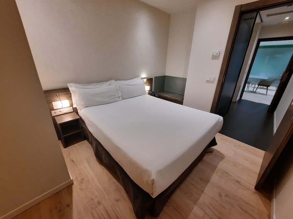 Air Rooms Madrid by HelloSky — 8