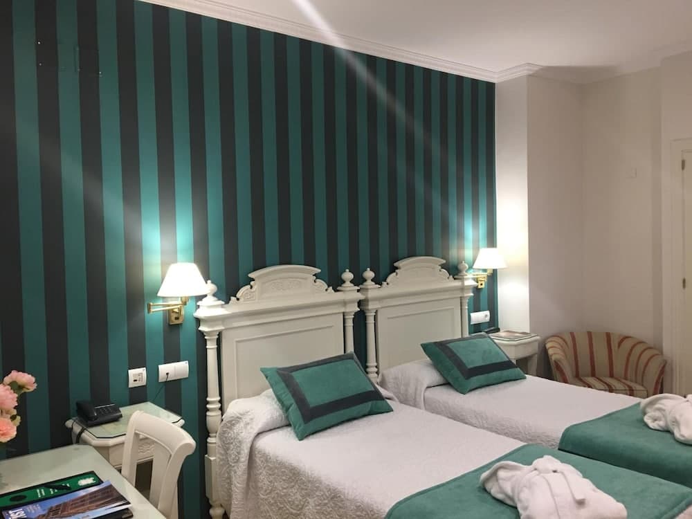 Hotel Boutique Adriano Sevilla — 13
