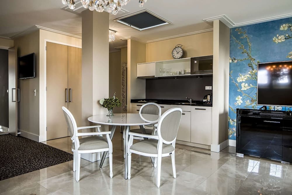Luxury Suites Amsterdam — 8