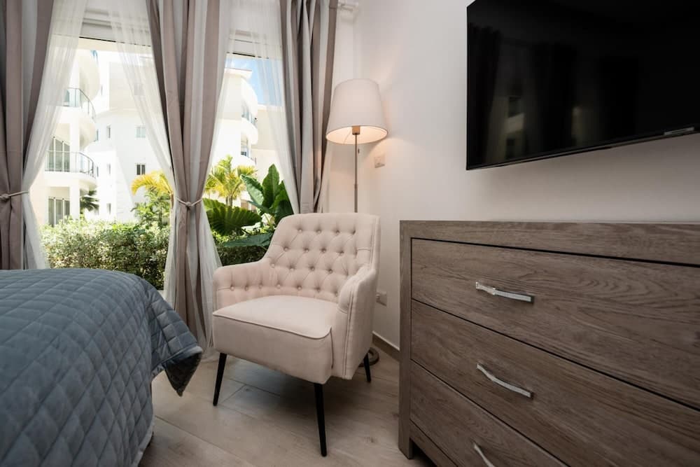 Stylish 3-bedroom Apartment Near the Bavaro Beach — 26