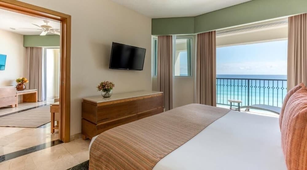 Grand Park Royal Cancun - All Inclusive — 13