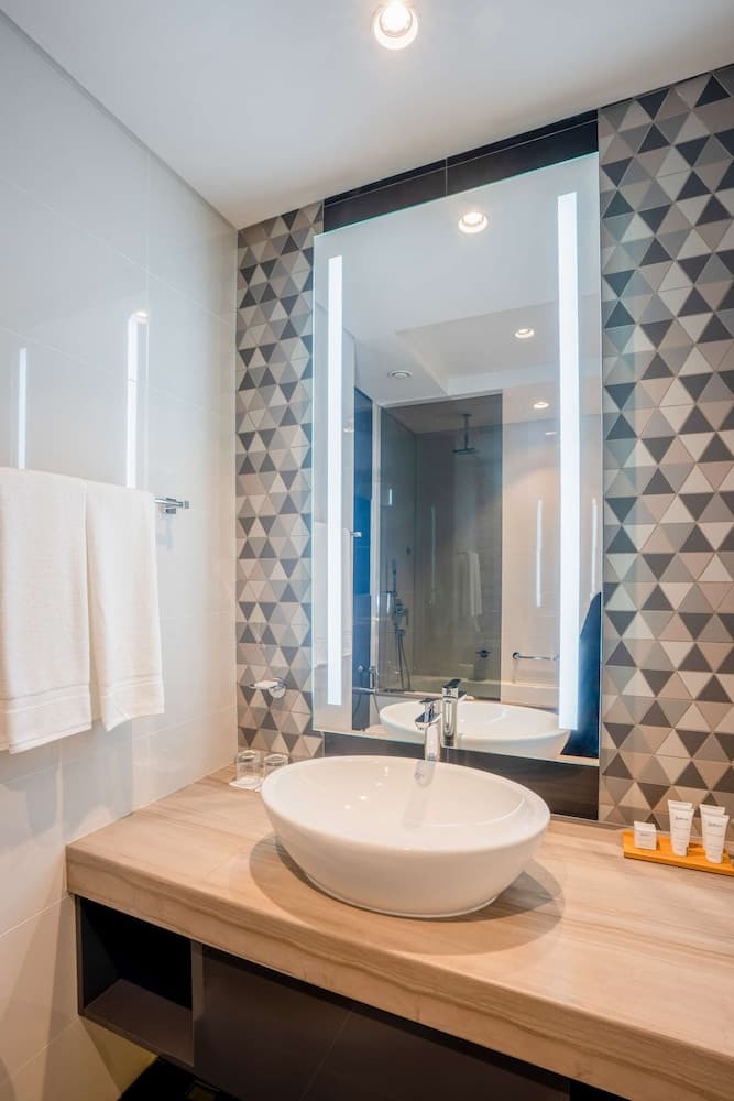 Radisson Dubai Damac Hills — 8