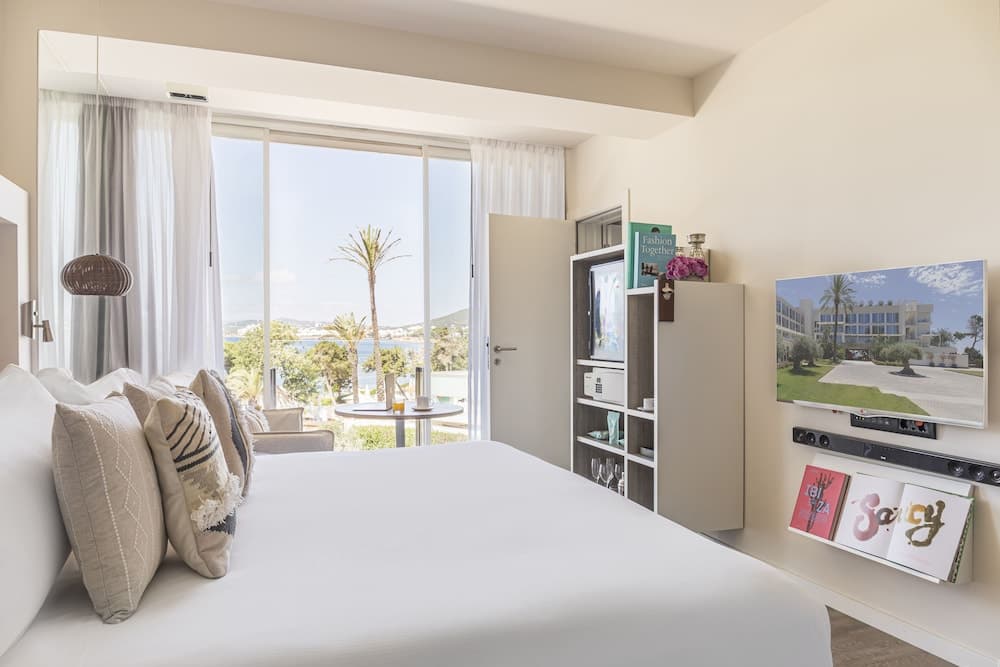 ME Ibiza - I Migliori Hotel del Mondo — 8