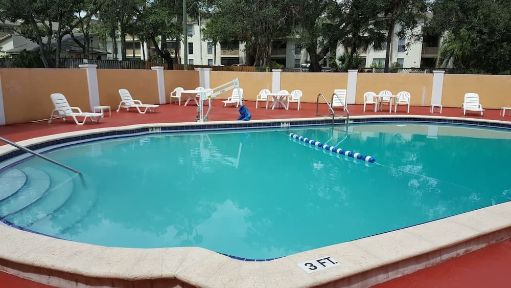 Econo Lodge Busch Gardens — 21