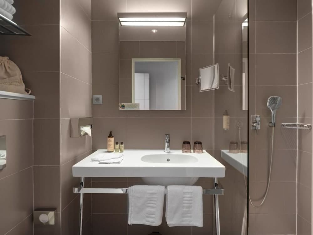 Hotel Le Mareuil — 13