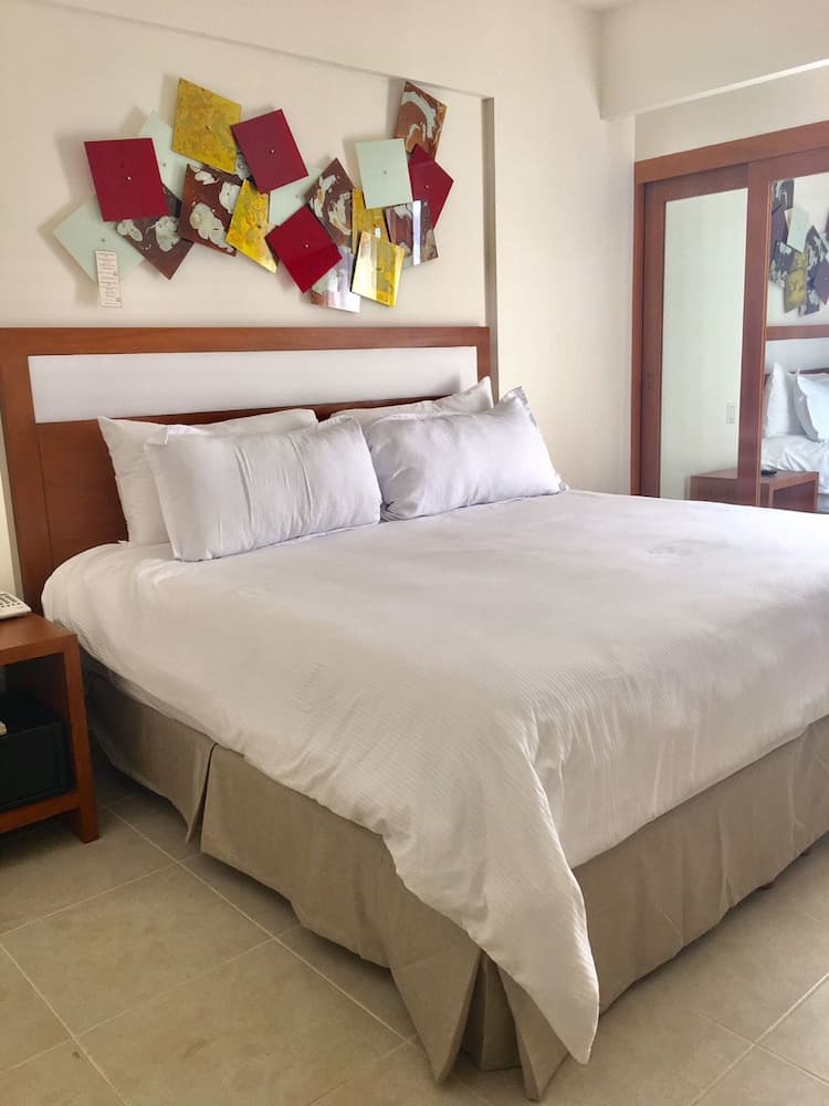 Ambiance Suites Cancun — 4