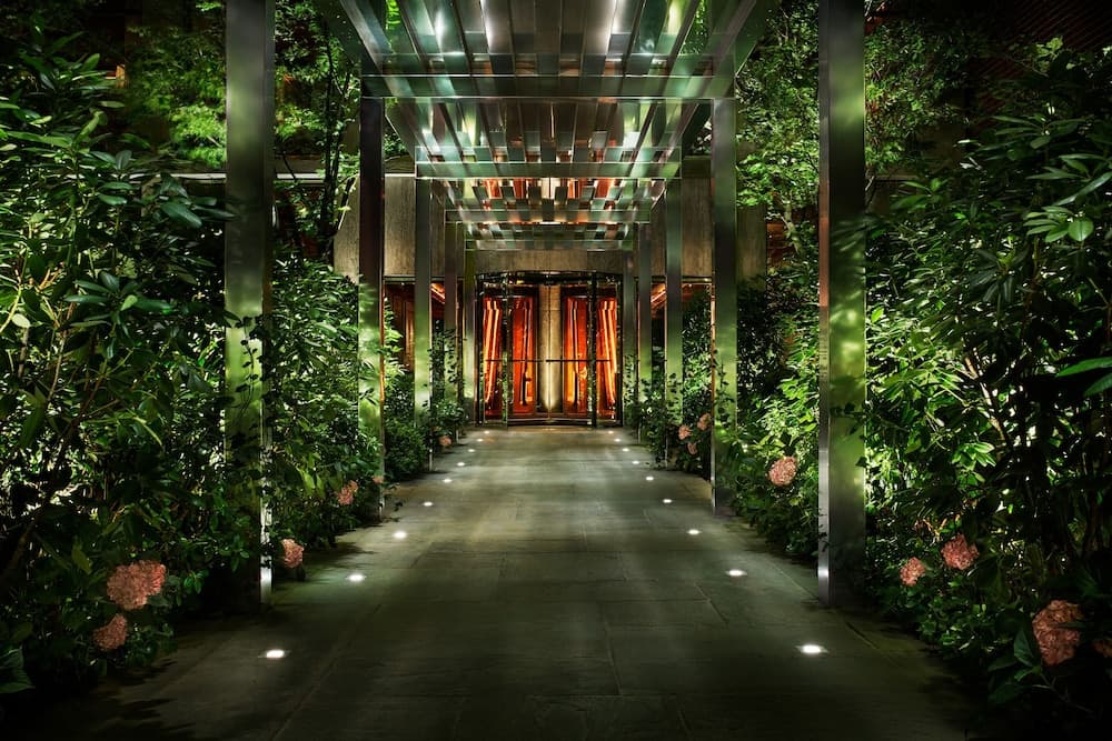 PUBLIC, an Ian Schrager hotel — 6