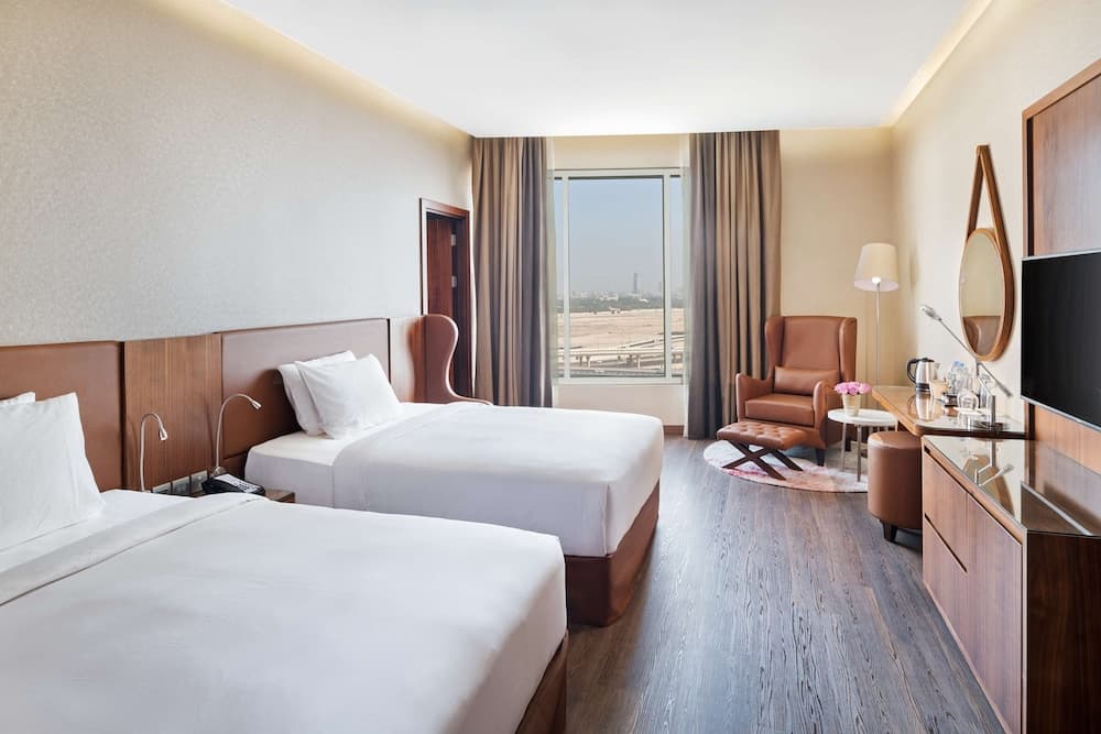 Radisson Blu Hotel, Dubai Canal View — 15