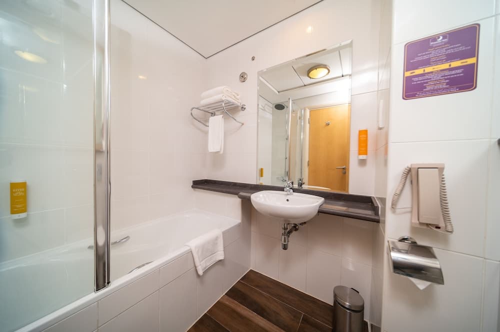Premier Inn Dubái Silicon Oasis — 11