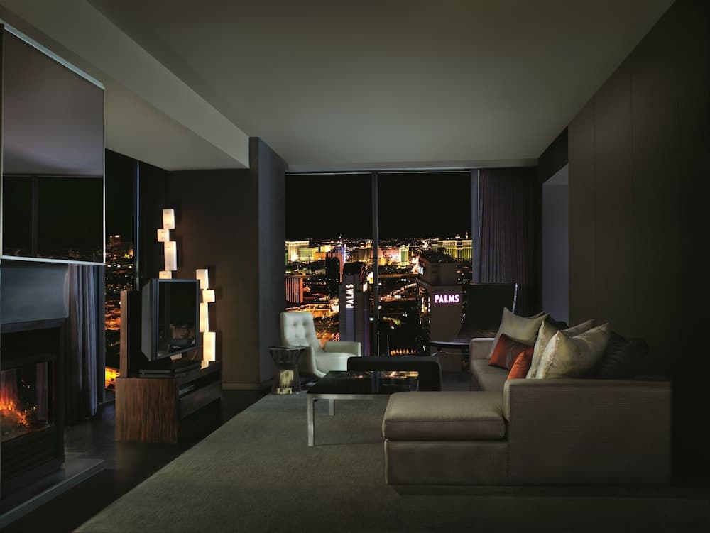 Palms Place — 12