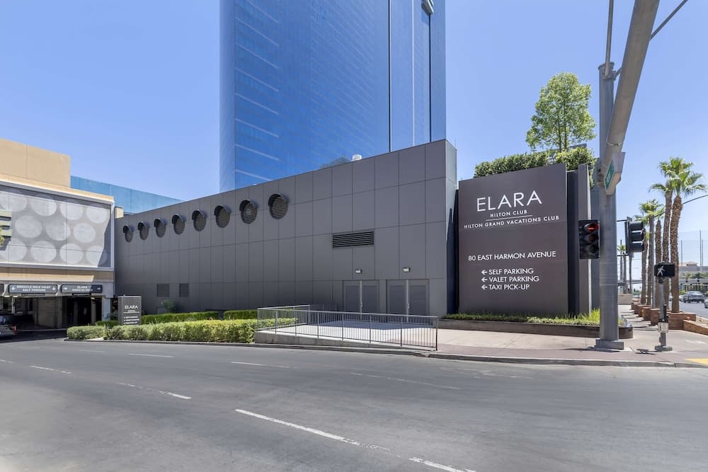 Hilton Grand Vacations Club Elara Center Strip Las Vegas — 9