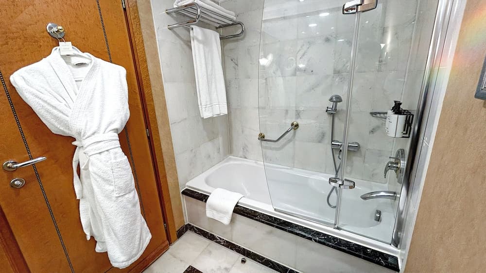 InterContinental Istanbul by IHG — 4