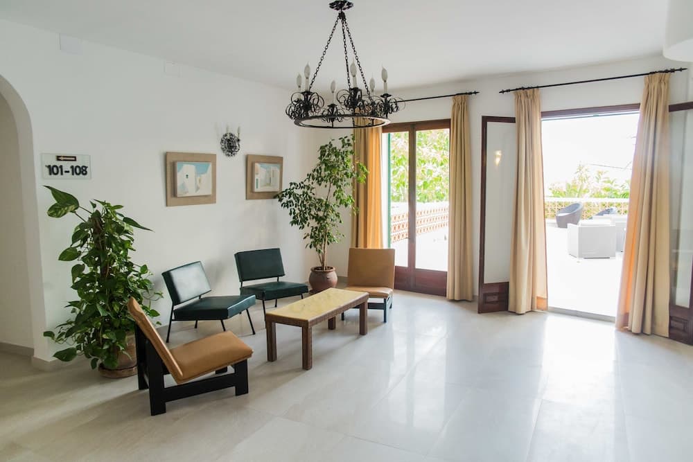Hotel Tagomago — 15
