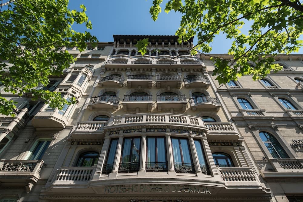 Catalonia Paseo de Gracia — 5