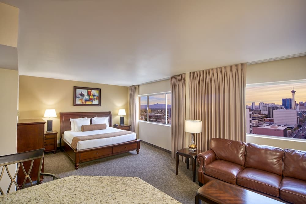 Four Queens Hotel and Casino — 7