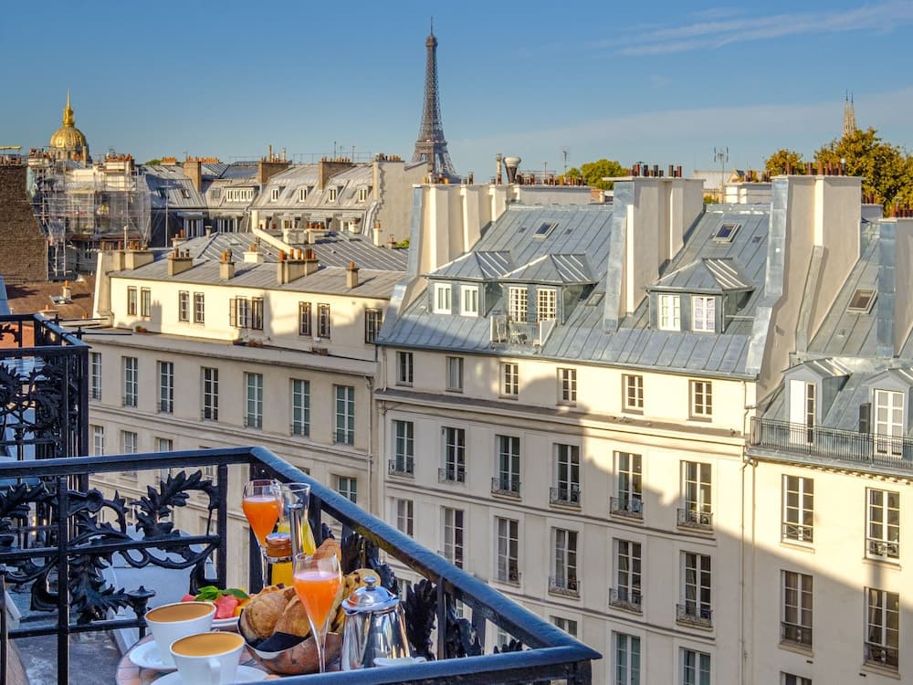 Hotel Pont Royal — 1