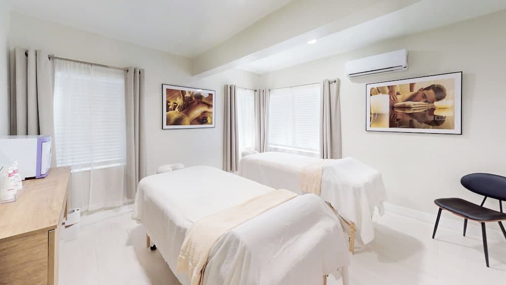 El Grand Resort y Spa — 28